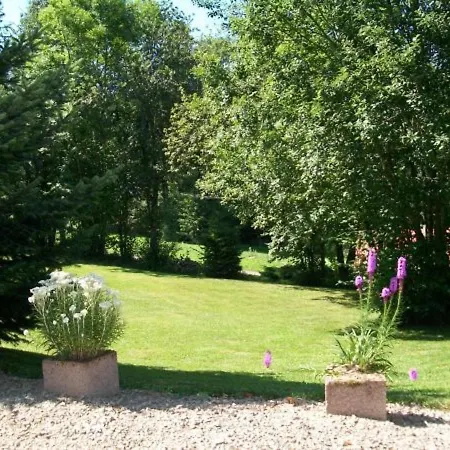 De Montagne Chaleureux Avec Cheminée, Terrasse Et Proche - Fr-1-589-2 *