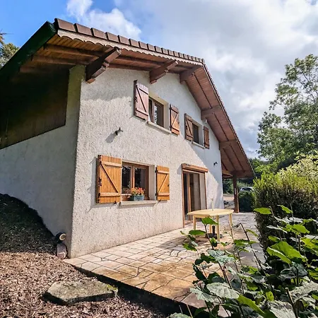 De Montagne Chaleureux Avec Cheminée, Terrasse Et Proche - Fr-1-589-2 Casa di campagna