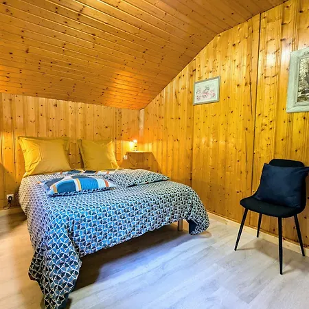 De Montagne Chaleureux Avec Cheminée, Terrasse Et Proche - Fr-1-589-2 *