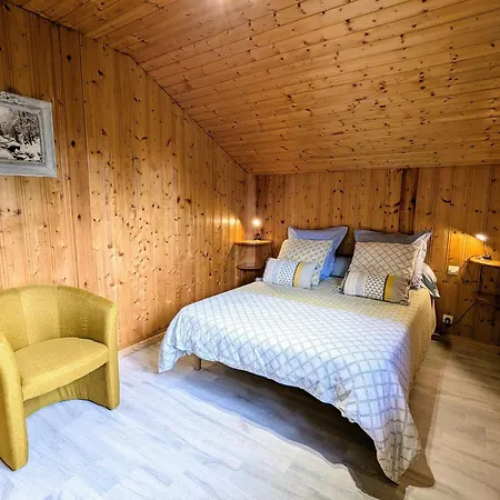 De Montagne Chaleureux Avec Cheminee, Terrasse Et Proche - Fr-1-589-2 Holiday home *