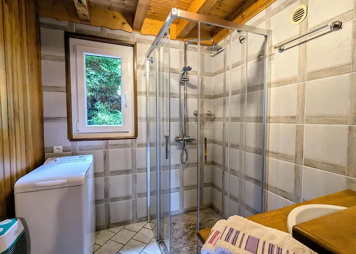 Prázdninový dům De Montagne Chaleureux Avec Cheminee, Terrasse Et Proche - Fr-1-589-2 *